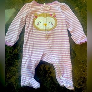 Carter’s Baby purple 2 ways zipper sleepers